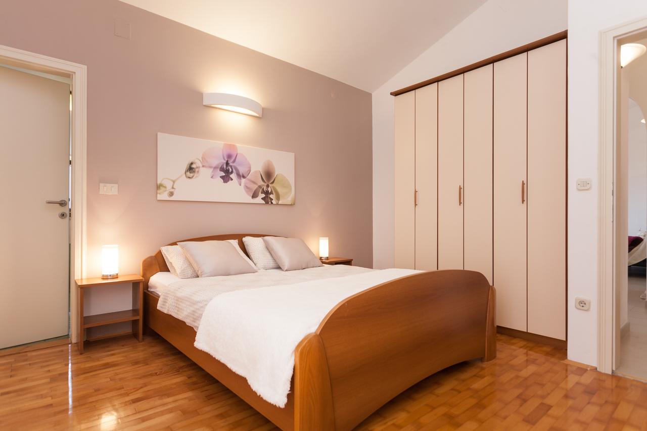 Apartments Alice Rovinj Exterior photo